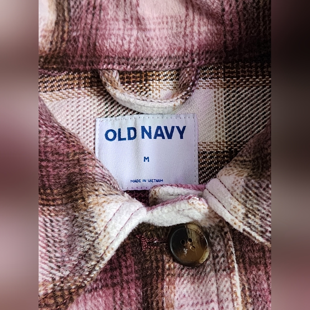 Old Navy Shacket - Picture 3 of 7